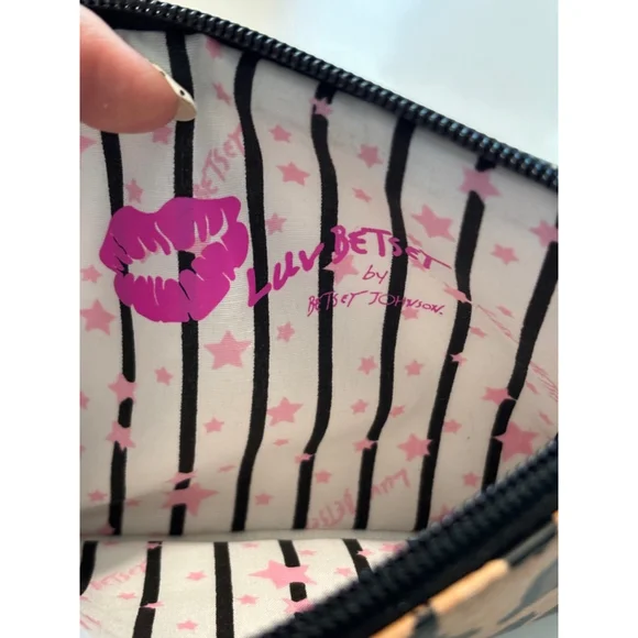 Betsey Johnson Leopard Print Wristlet - Picture 4 of 6